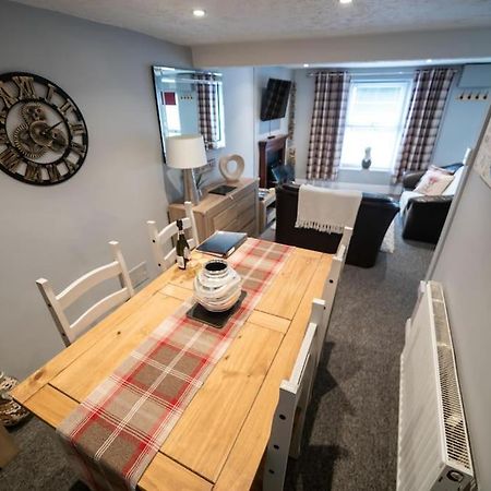 فيلا 2 Bed Sleeps 4 Central Haverfordwest Town House المظهر الخارجي الصورة