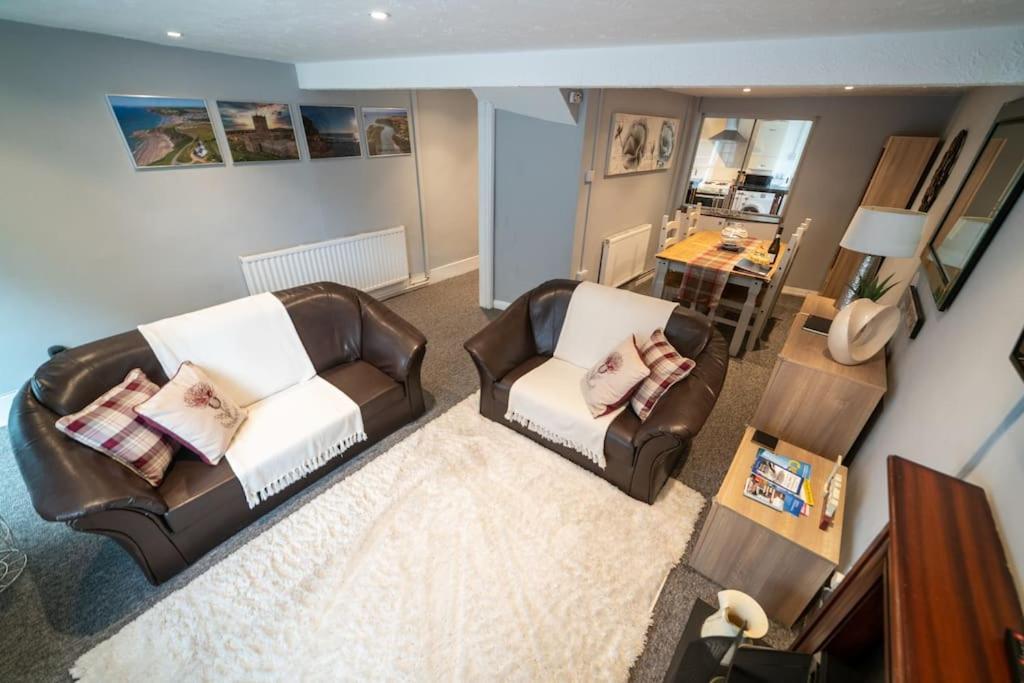 2 Bed Sleeps 4 Central Haverfordwest Town House المظهر الخارجي الصورة